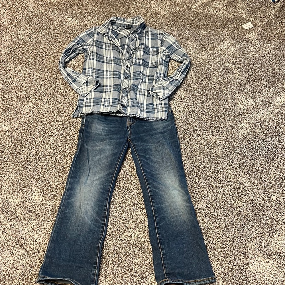 Old Navy jeans w/ button up bundle